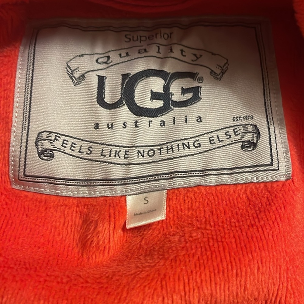 Ugg Bathrobe - image 6